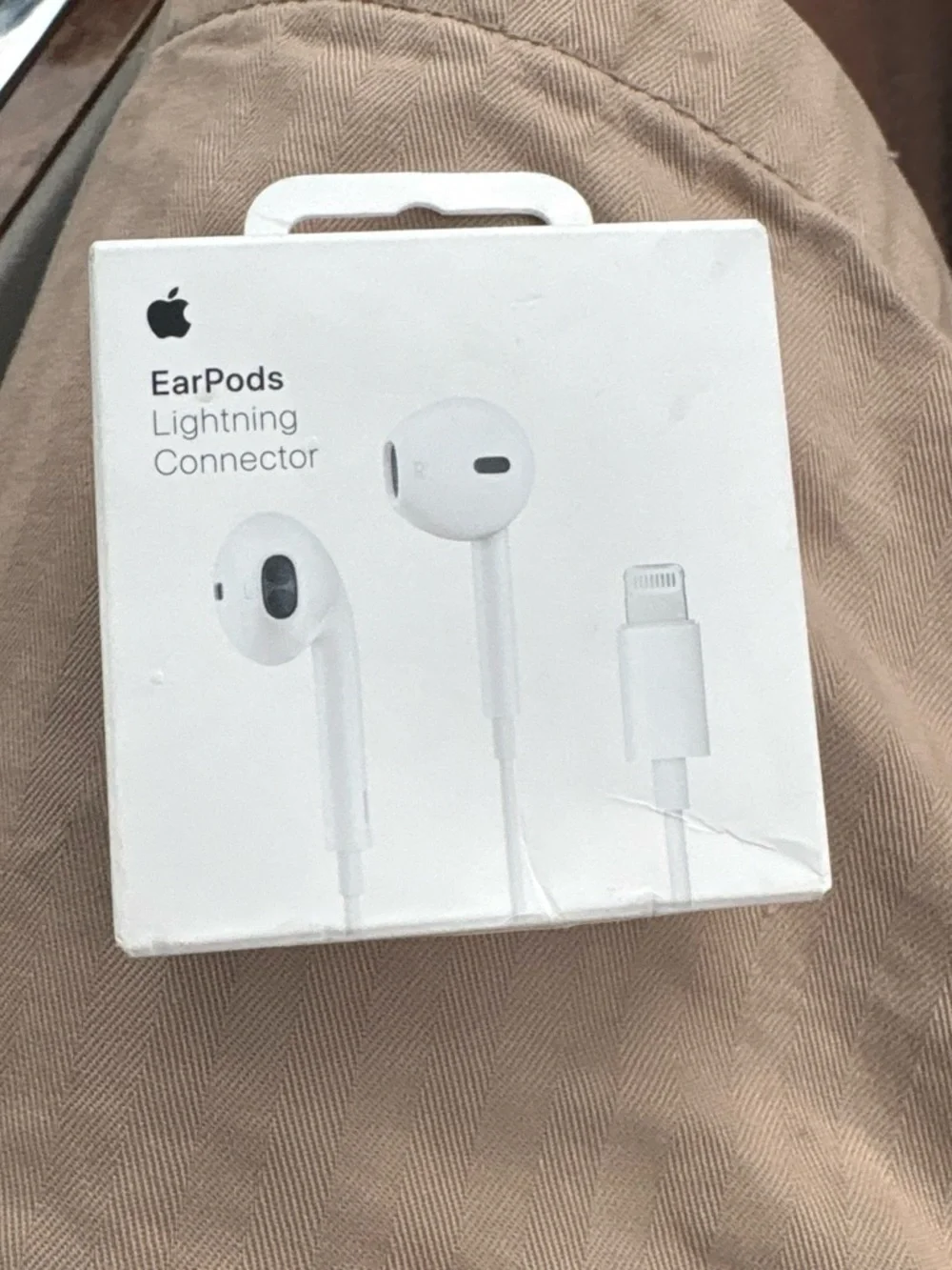Apple EarPods with Lightning Connector - White